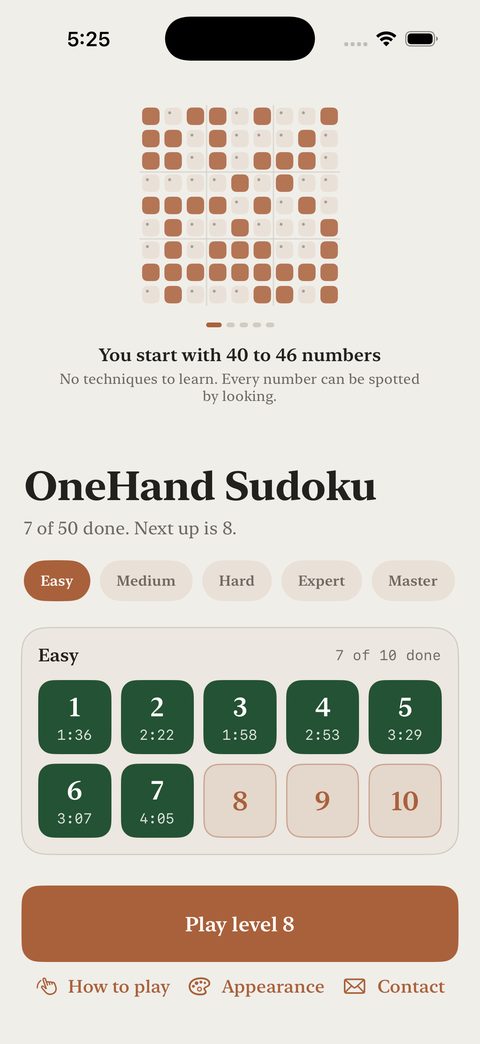 The level screen with difficulty tabs and a grid of levels
